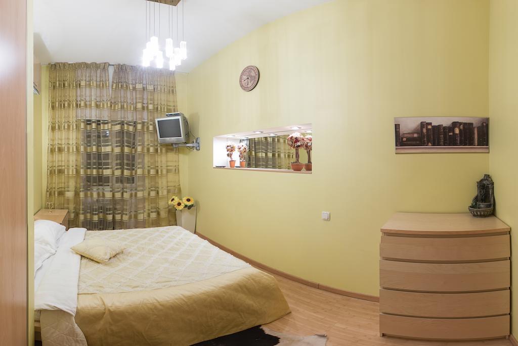 Alex Apartments Near Independence Square - Kiev Exteriör bild